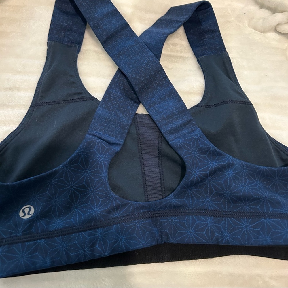 Lululemon cross back bra - Picture 2 of 9